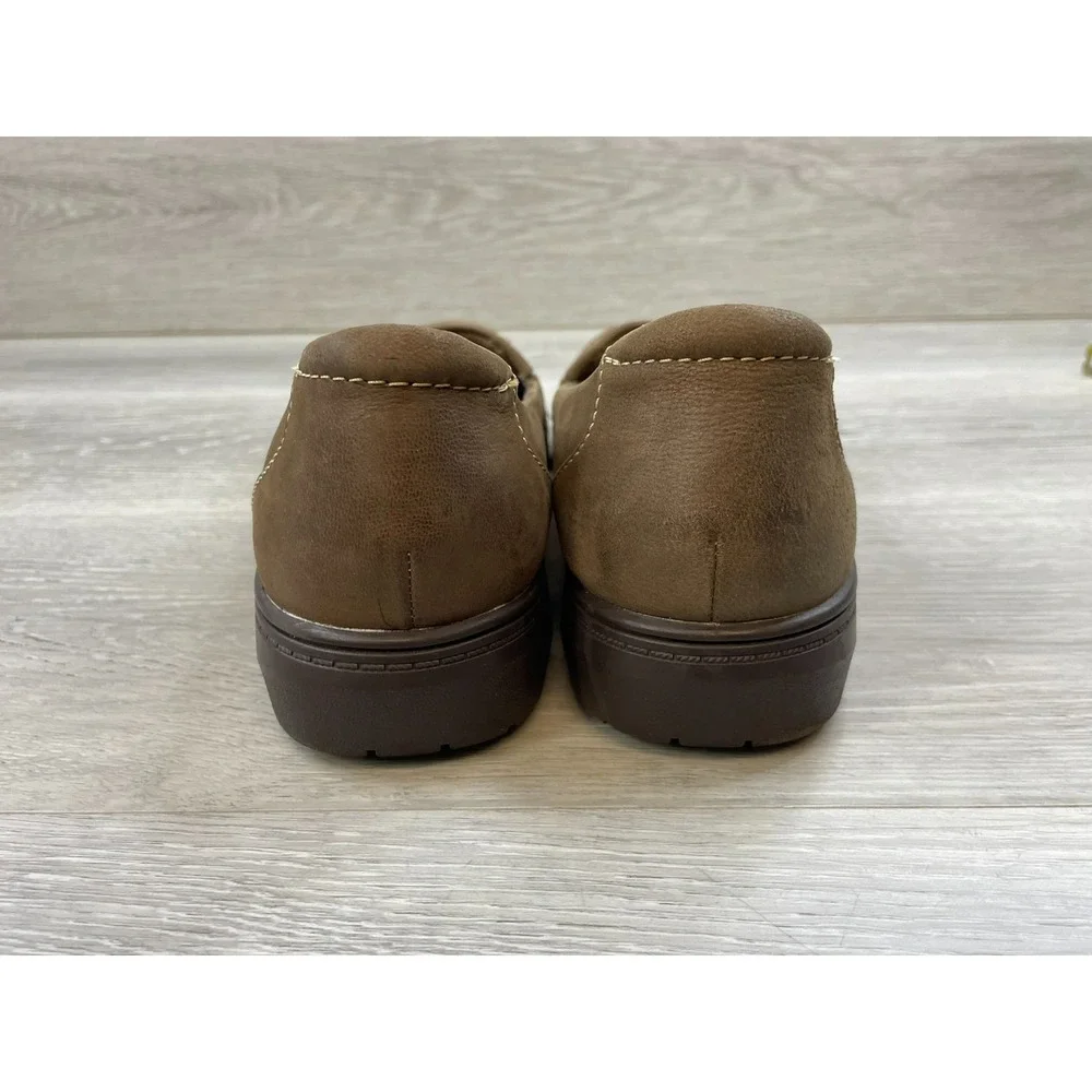 Clarks Carleigh Lulin Women's 10 Brown Loafer Nubuck Shoes‎ Comfort Chic Slip-On